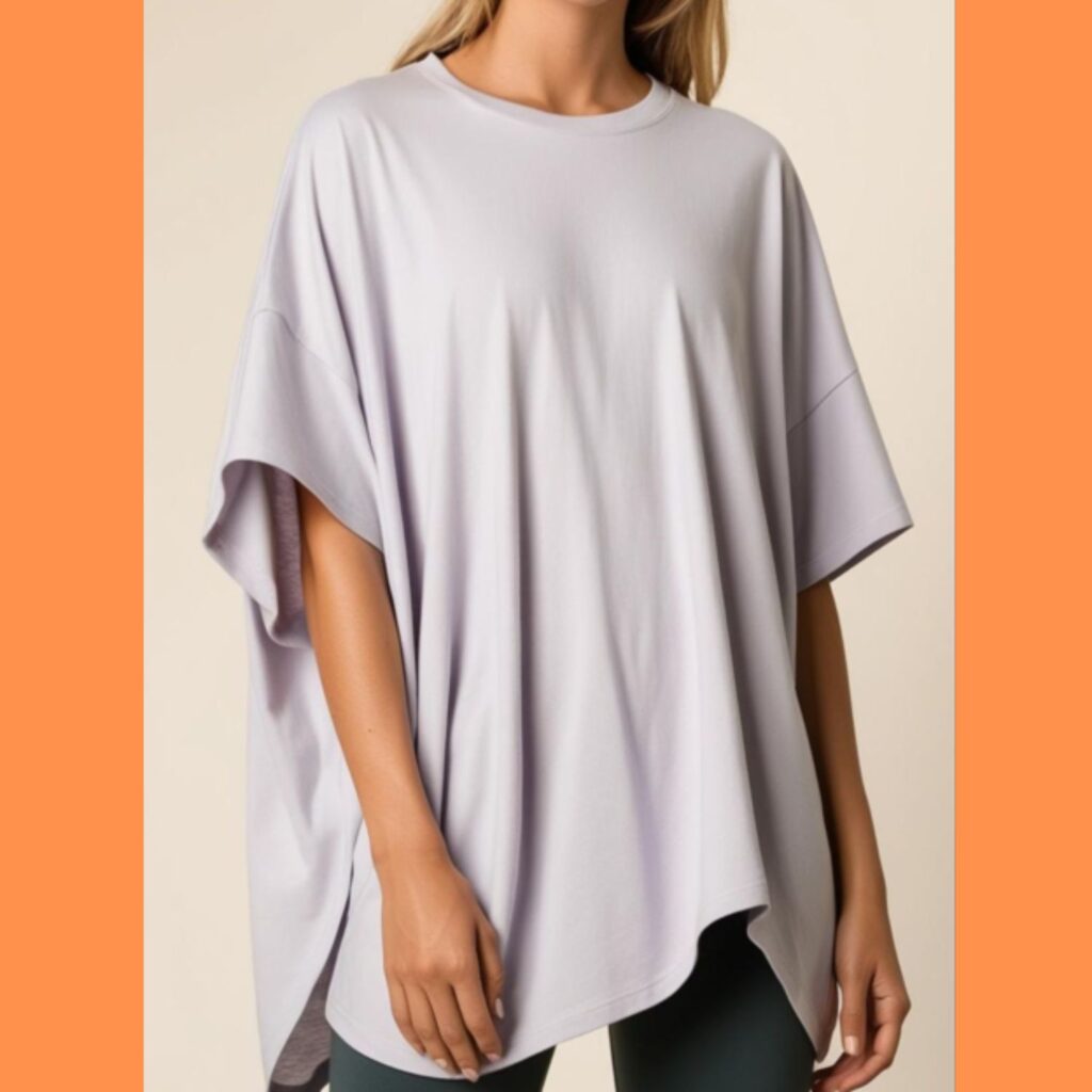 Oversized t-shirts and leggings: Comfortable and stylish outfit.